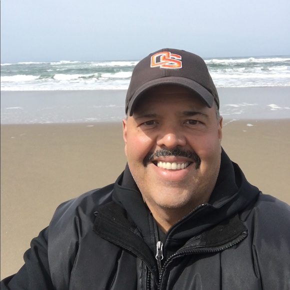 Meet your Posher, Jorge - Picture 1 of 1